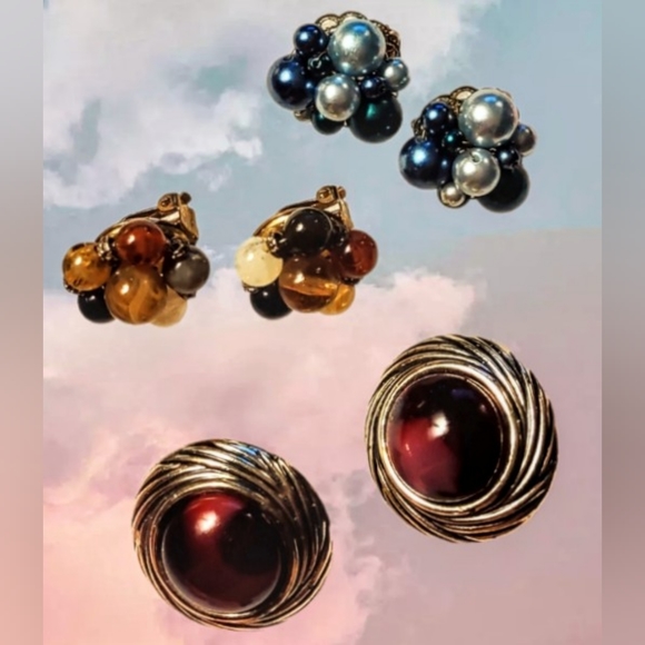 2 pr Clip-on Vintage Earrings REDUCED - Picture 5 of 16